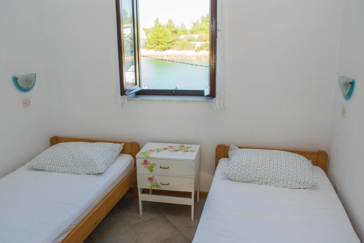 Holiday House Punta Blue & Orange 5M From The Sea, Island Cres Apartment Punta Kriza Exterior photo