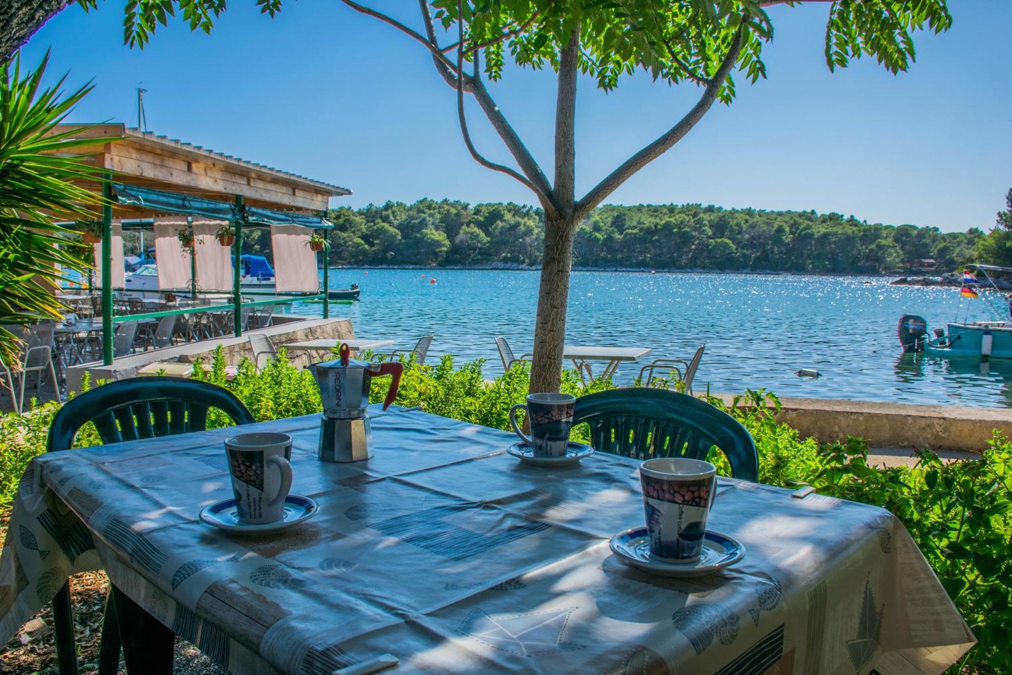 Holiday House Punta Blue & Orange 5M From The Sea, Island Cres Punta Kriza Exterior photo