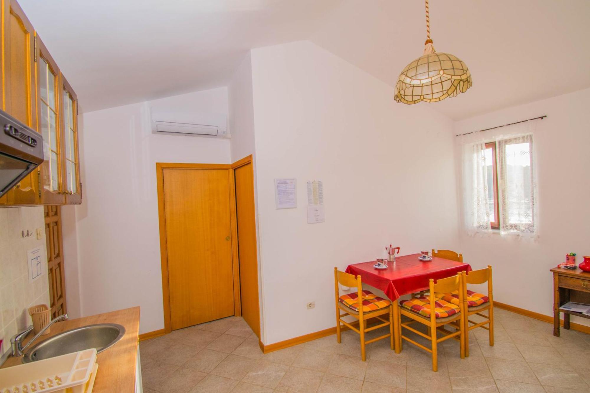 Holiday House Punta Blue & Orange 5M From The Sea, Island Cres Punta Kriza Room photo